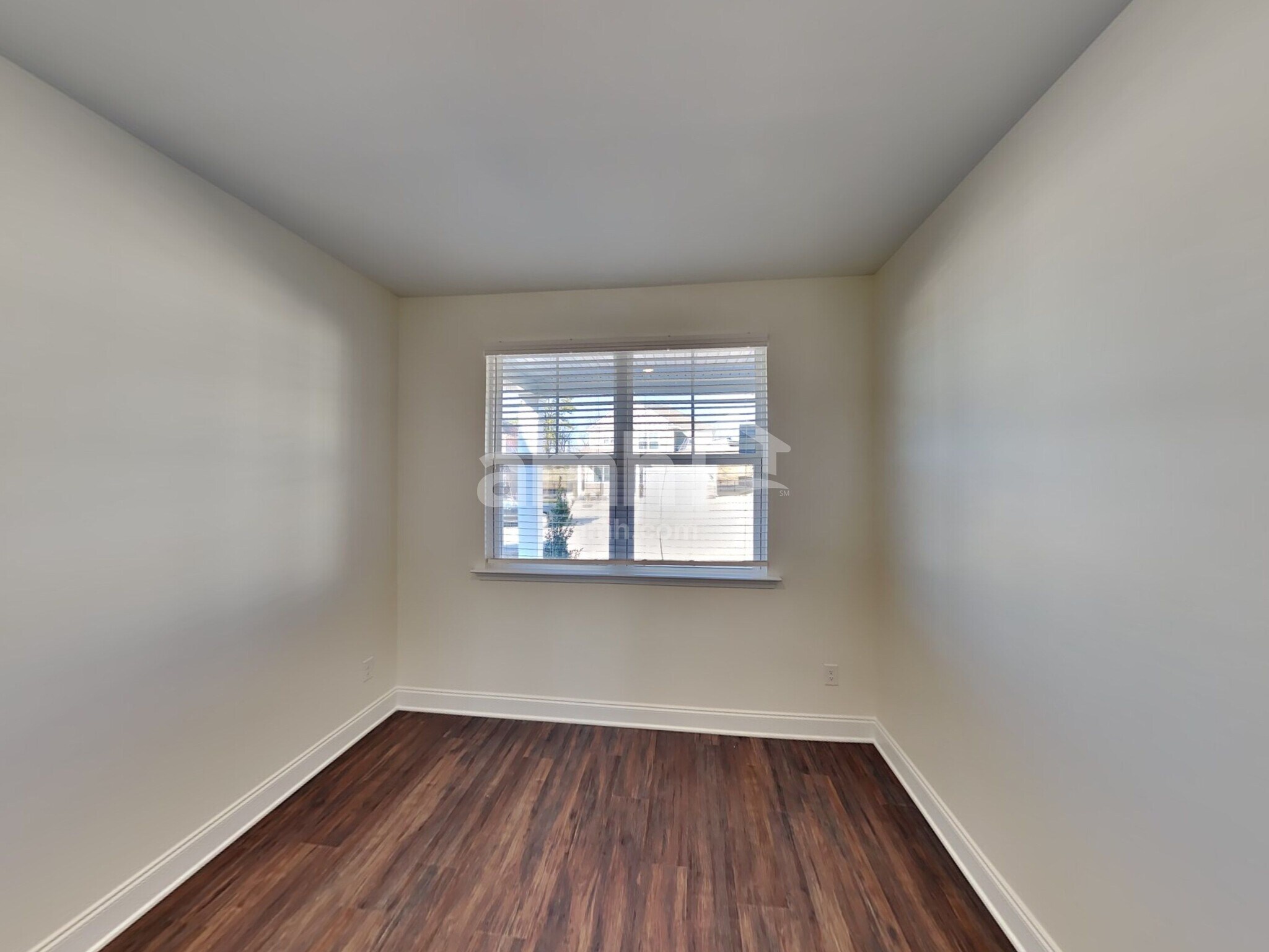 Building Photo - 2023 Williamshire Ln