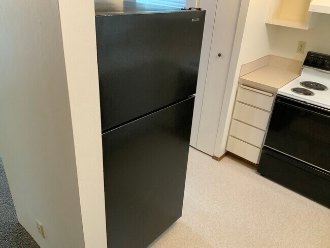 Building Photo - 1 Bedroom Condo in Southwest Eugene