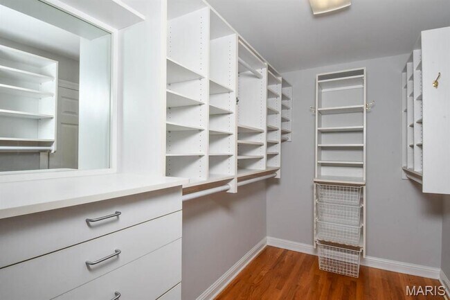 Building Photo - 20 Brighton Way