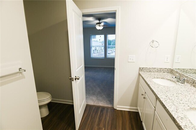 Building Photo - 115 Green Loop NW