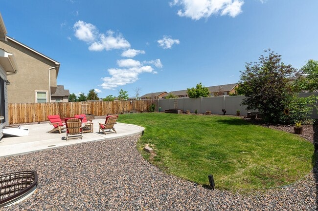 Building Photo - 7256 Red Cardinal Loop