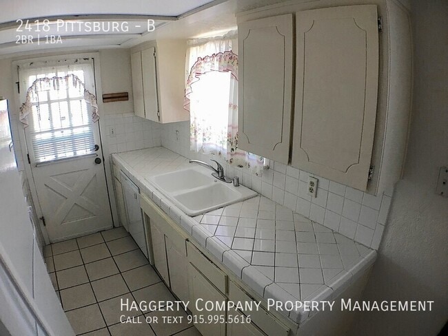 Building Photo - 2418 Pittsburg-B