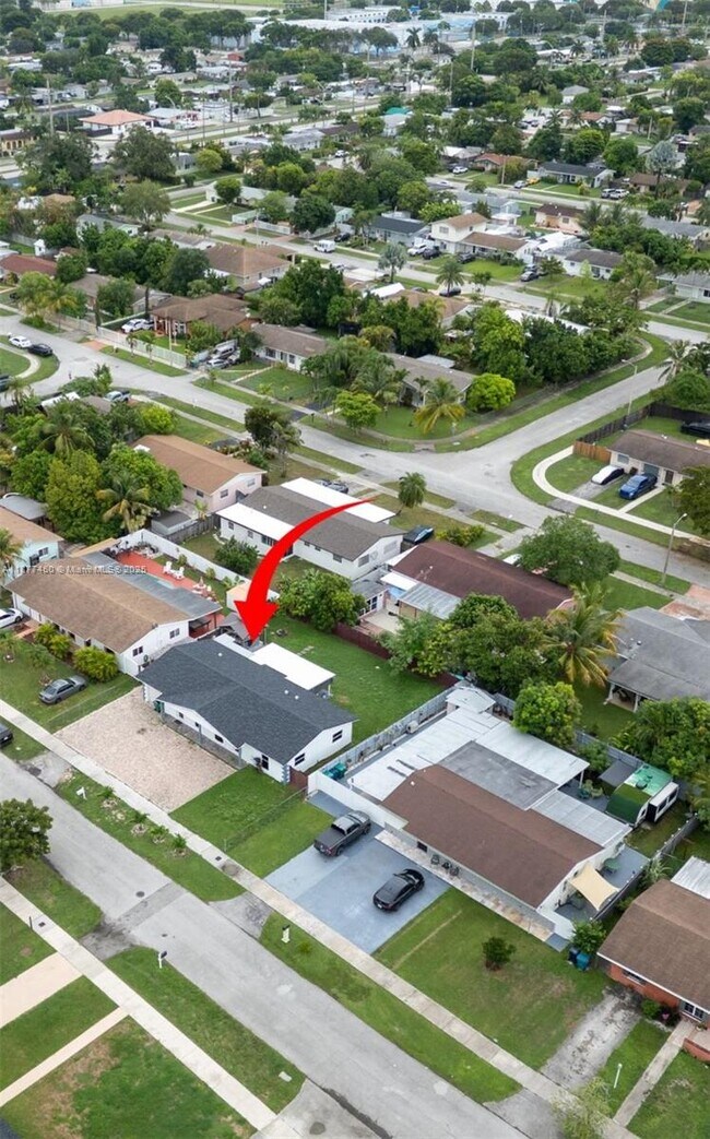Building Photo - 15345 SW 104th Ave