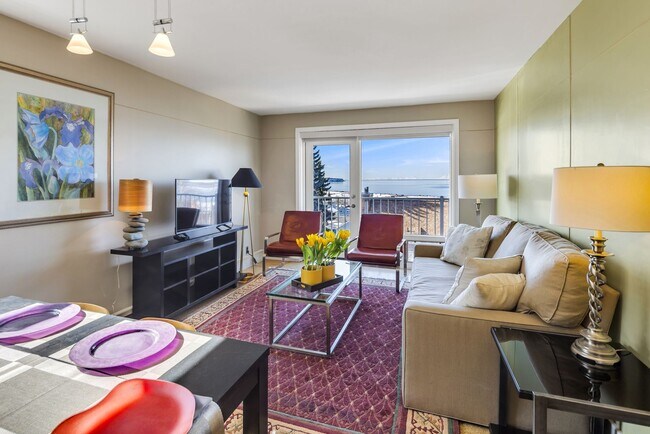 Building Photo - Downtown Anchorage Two Bedroom Two Bath wi...