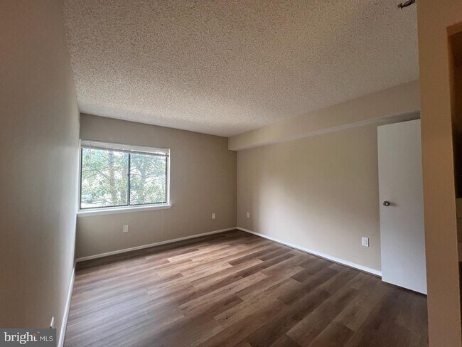 Building Photo - 2921 N Leisure World Blvd
