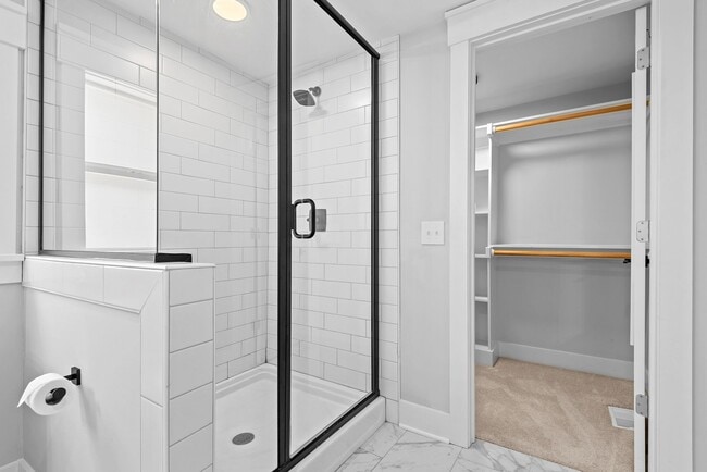 Building Photo - 2 Bedroom Ranch Style Home close to Downtown Raleigh