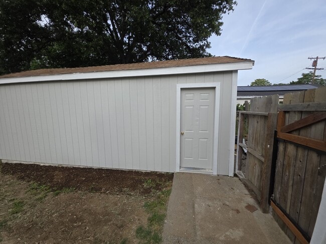 Building Photo - 778 Musick Ave