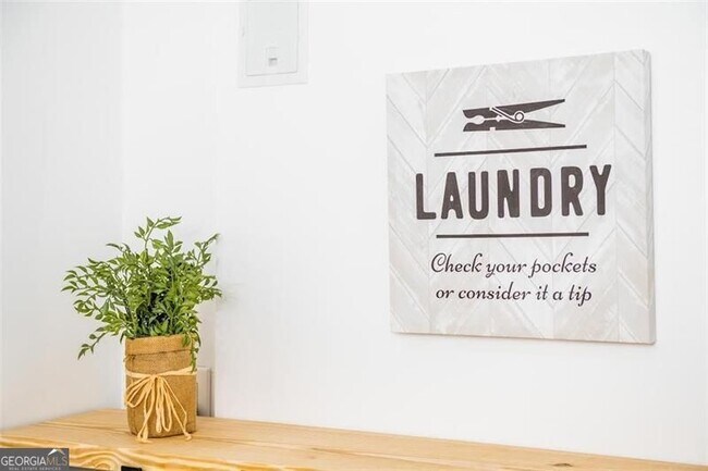 Building Photo - 859 Regal Path Ln