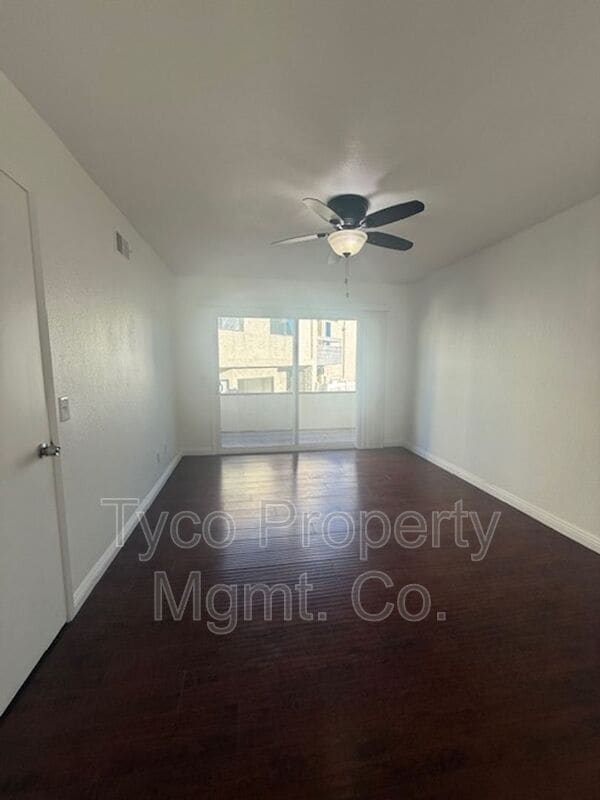 Building Photo - 1720 Melrose Ave