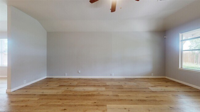 Building Photo - 1103 Sun Prairie Dr