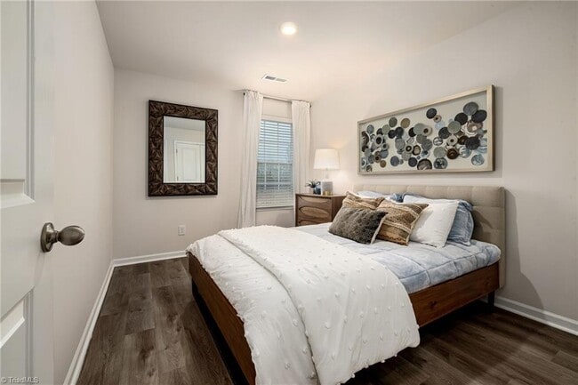 Building Photo - 5641 Carrington Ct