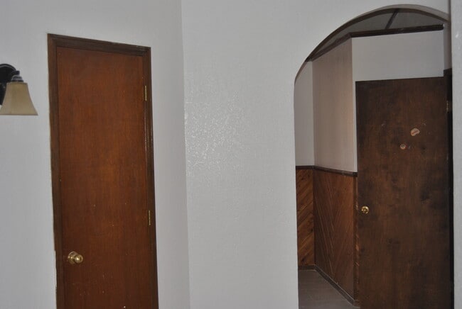 Building Photo - 321 Arisano Dr
