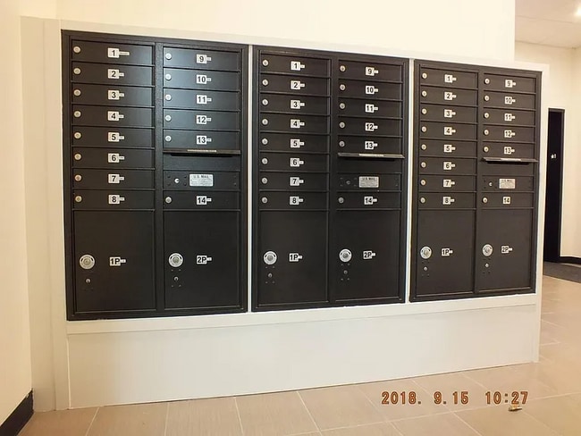 Building Photo - 12544 15th Ave NE