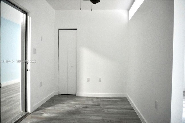 Building Photo - 1036 SW 5th St