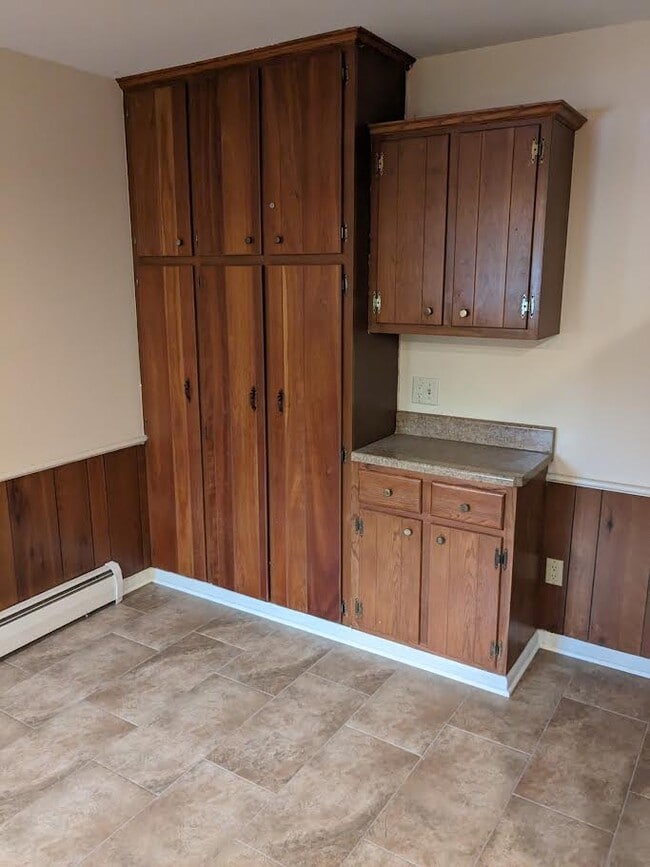 Building Photo - 2907 Greenbriar Dr