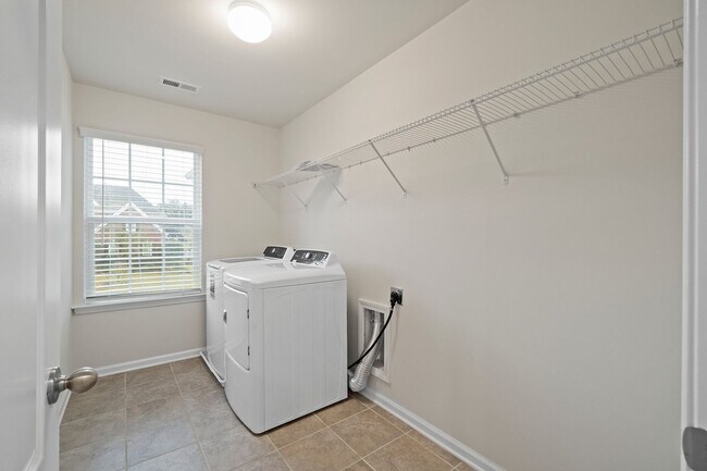 Building Photo - This Almost New Construction home, with 5 bedrooms & 4 baths