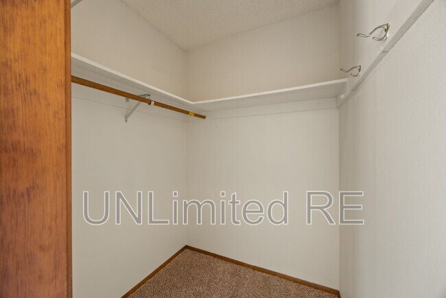 Building Photo - 1125 Arrowhead Ln