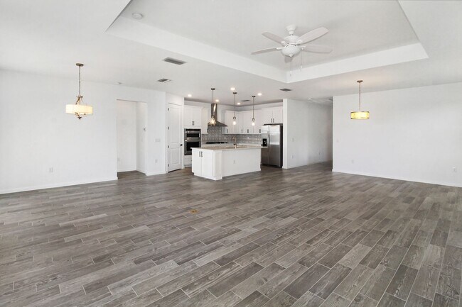 Building Photo - Beachwalk Annual Pool Home for Rent