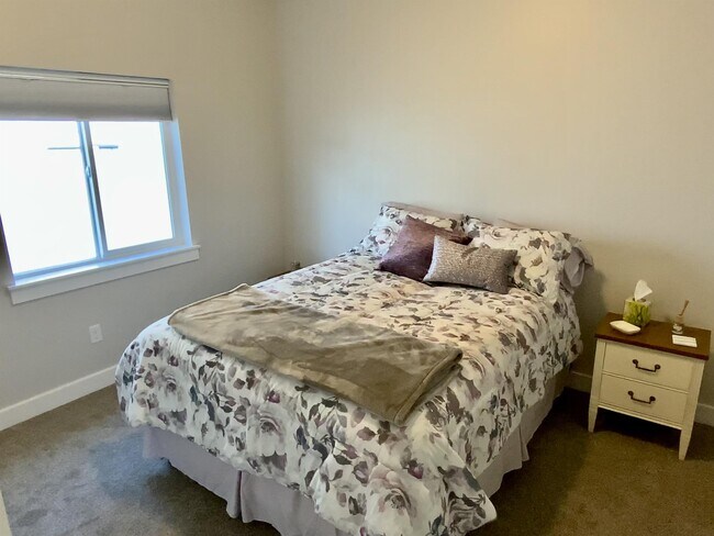 Building Photo - 3484 N Sirocco Ave