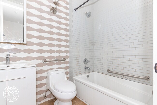 Building Photo - 1582 Prospect Pl