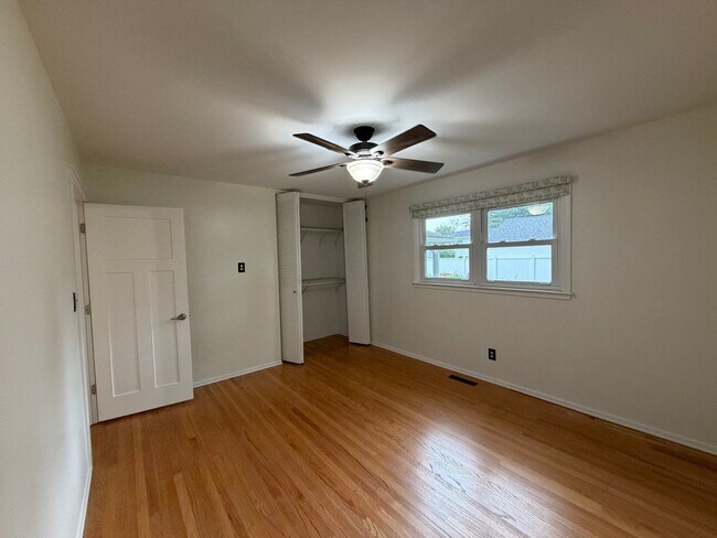 Building Photo - 303 Lee Ct