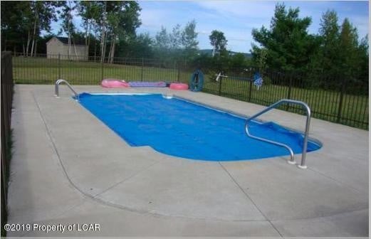 Building Photo - 115 Huckleberry Ln