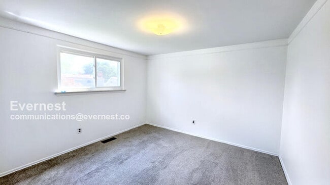Building Photo - 12136 Brougham Dr
