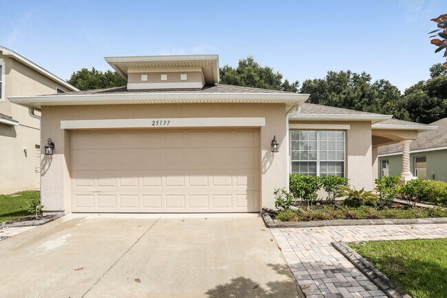 Building Photo - 25137 Chipshot Ct