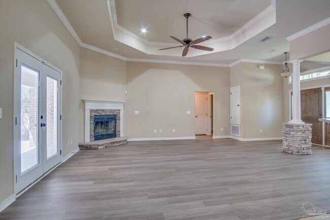 Building Photo - 5485 Tucker Circle