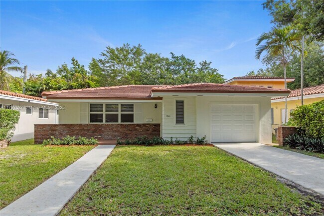 Primary Photo - 1561 Alcala Ave