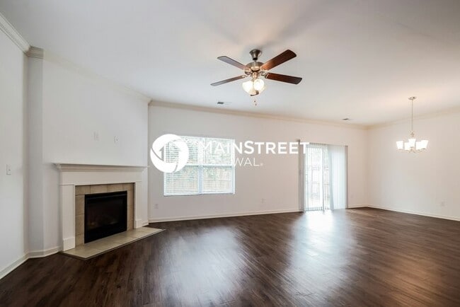 Building Photo - 4 Bedroom Pet-Friendly Home in Fultondale, AL with Main Street Renewal