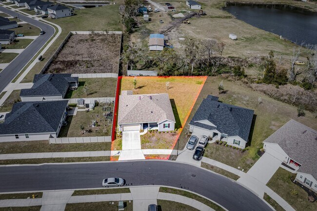 Building Photo - Spacious 3BR Home with Flex Space, Large Backyard & Open Floor Plan