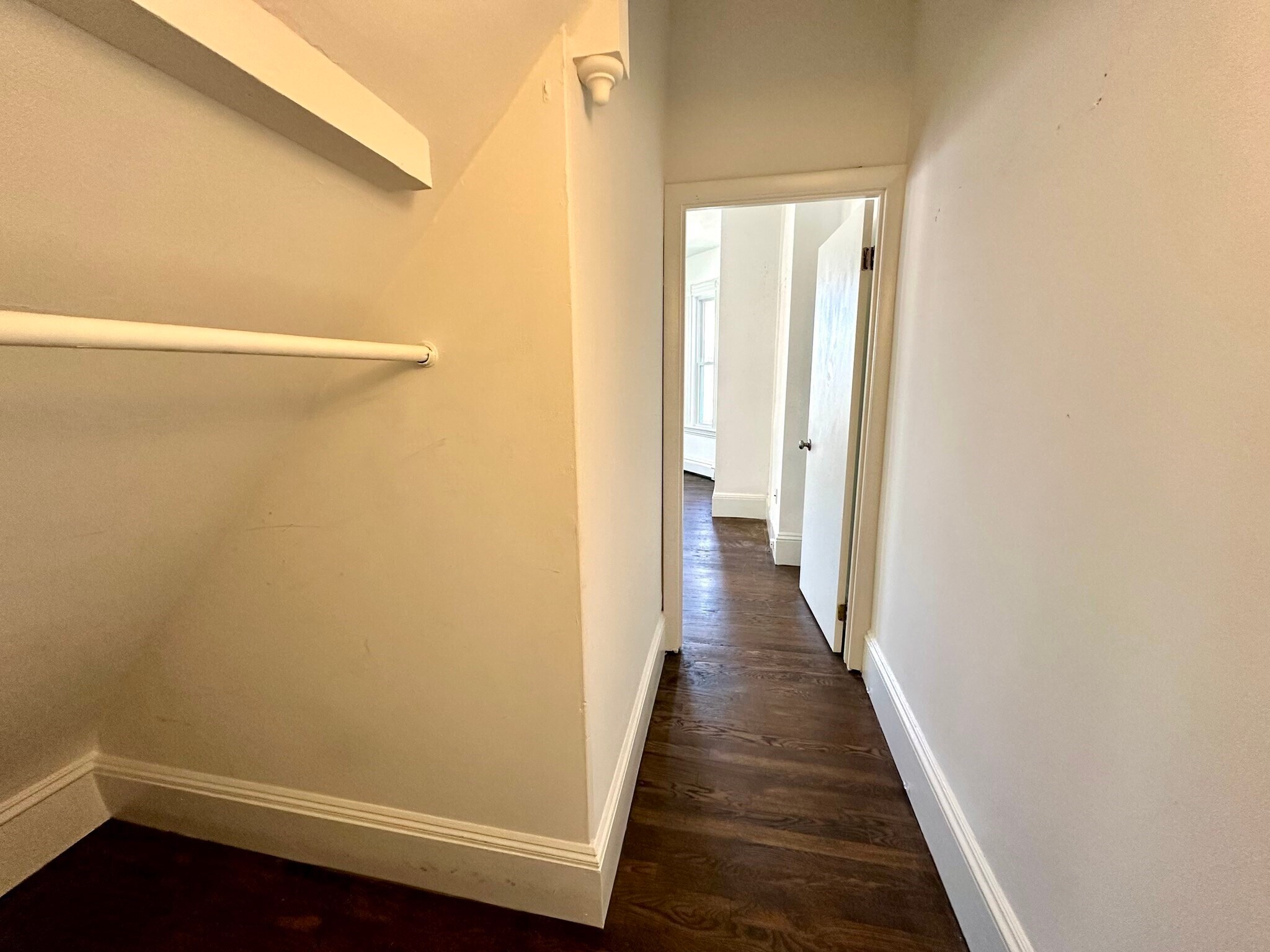 Building Photo - 70 Gardner St