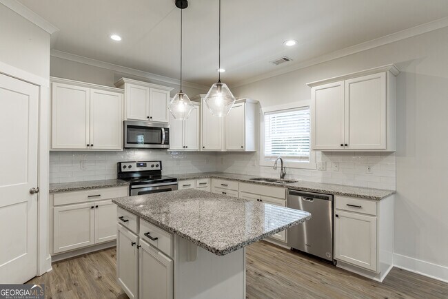 Building Photo - 6459 Wildwood Trail
