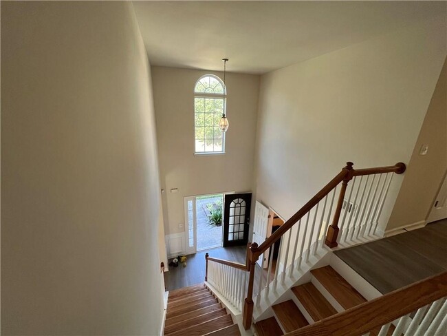 Building Photo - 420 Rockbass Rd