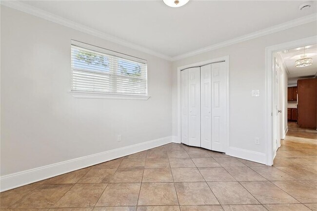 Building Photo - 2008 Taft Park