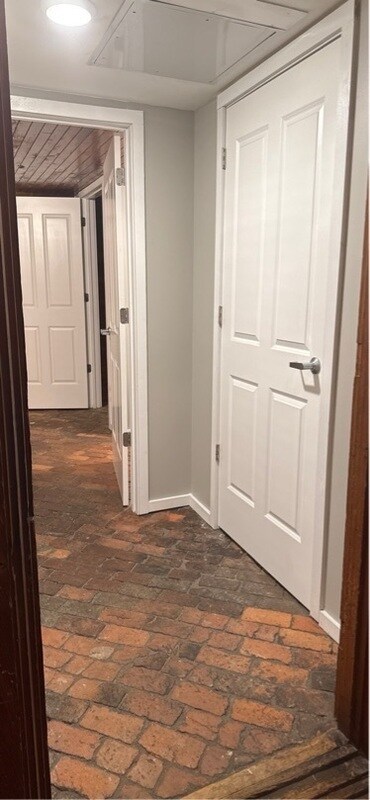 Building Photo - 116 N 5th St