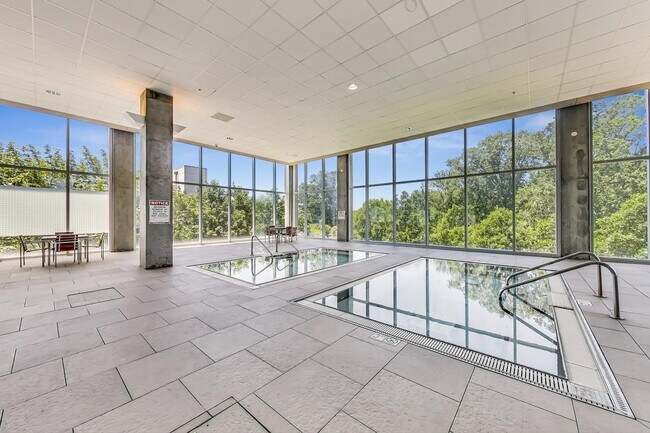 Building Photo - 9655 Woods Dr