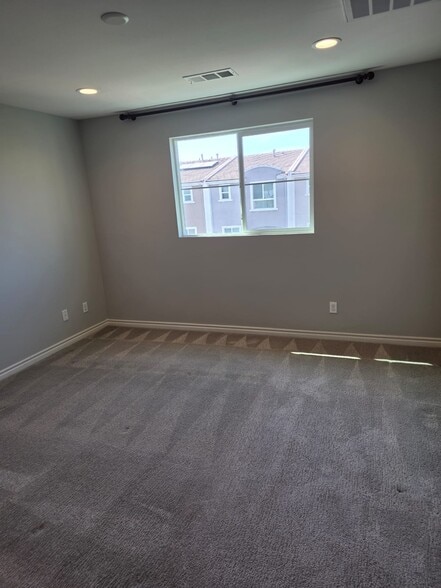Building Photo - 14852 Nordhoff St