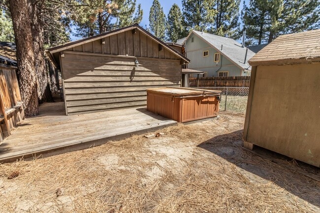 Building Photo - Cozy Home for Rent in Big Bear City