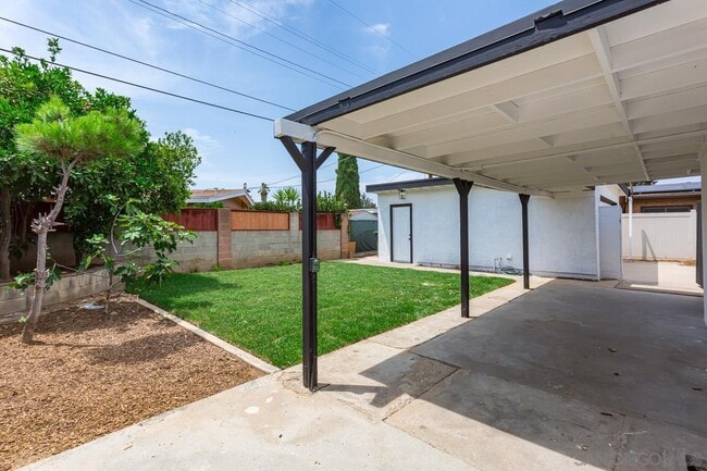 Building Photo - 534 Jeffree St