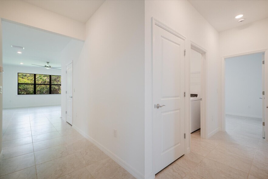 Building Photo - 2357 Gabel Oak Dr