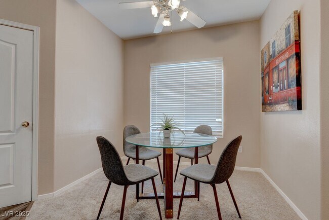 Building Photo - 5525 W Flamingo Rd