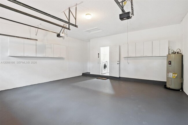 Building Photo - 646 Heritage Dr