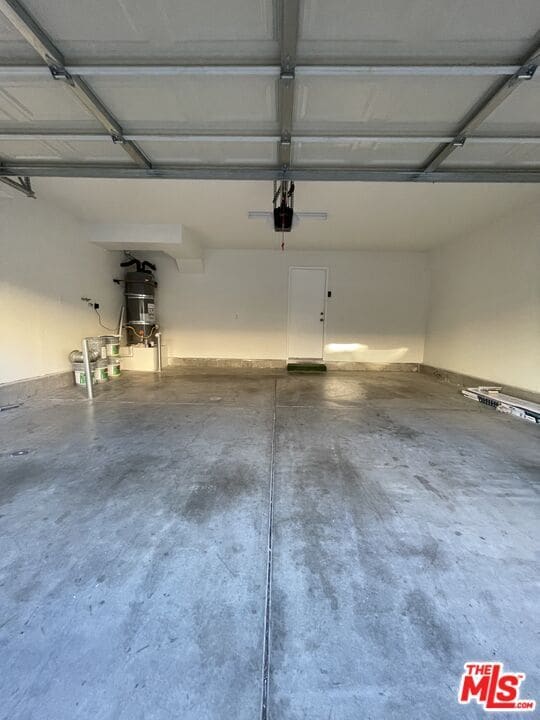 Building Photo - 121 Cancion Way