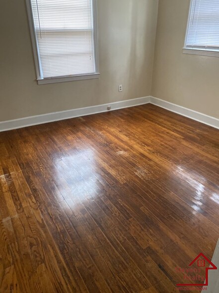 Building Photo - 1338 Woodland Ave