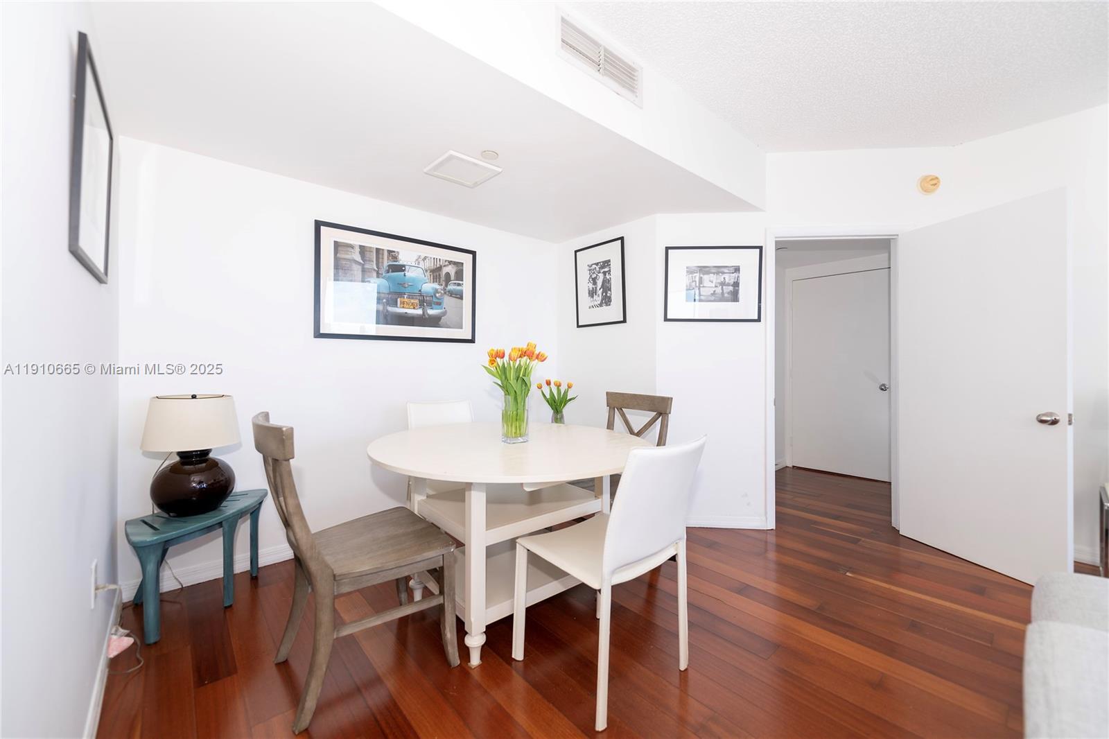 Building Photo - 1330 West Ave