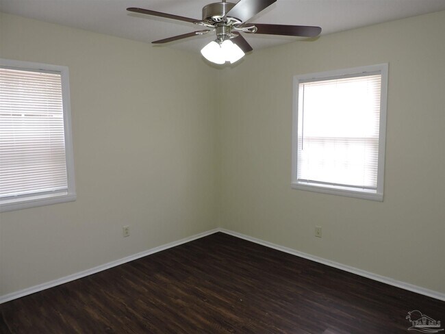 Building Photo - 5672 Hermosa Cir