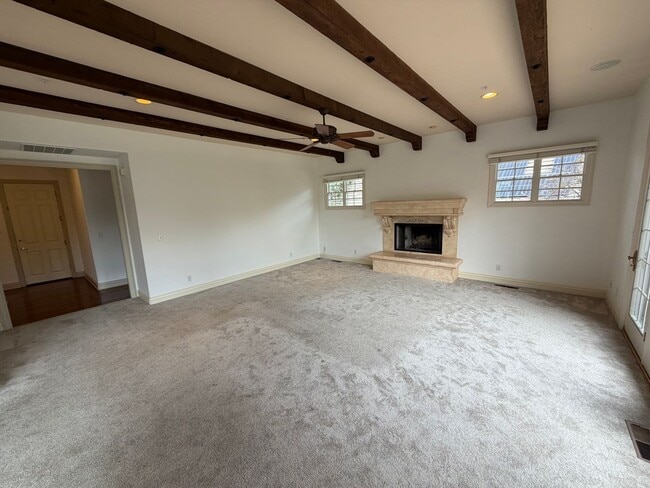 Building Photo - Beautiful 4BD/3.5BA Private Luxury Single-Family Home in Prestigious Ruby Hills Community in Plea...