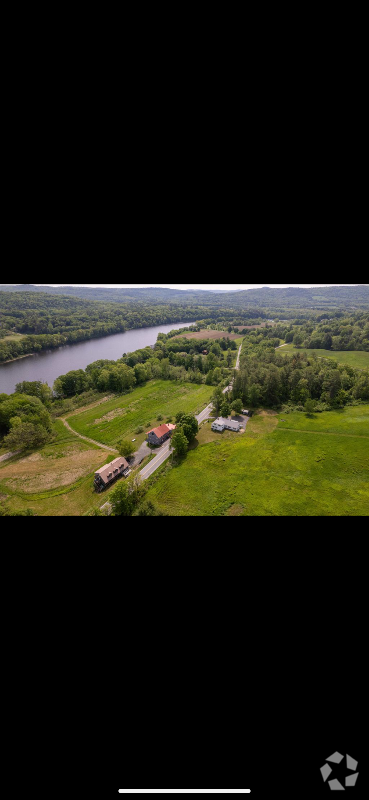 Building Photo - 1977 Connecticut River Rd